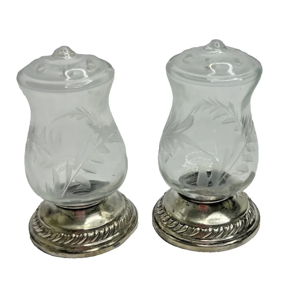 Quaker Sterling Silver Hurricane Salt and Pepper Weighted 703 Etched Glass
